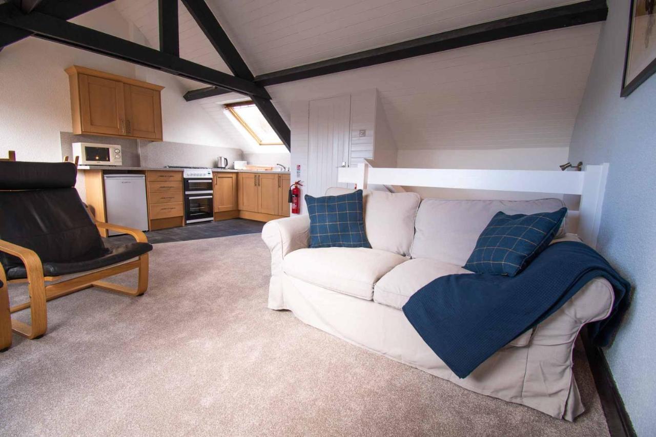 Long Byres Holiday Cottages Brampton  Esterno foto
